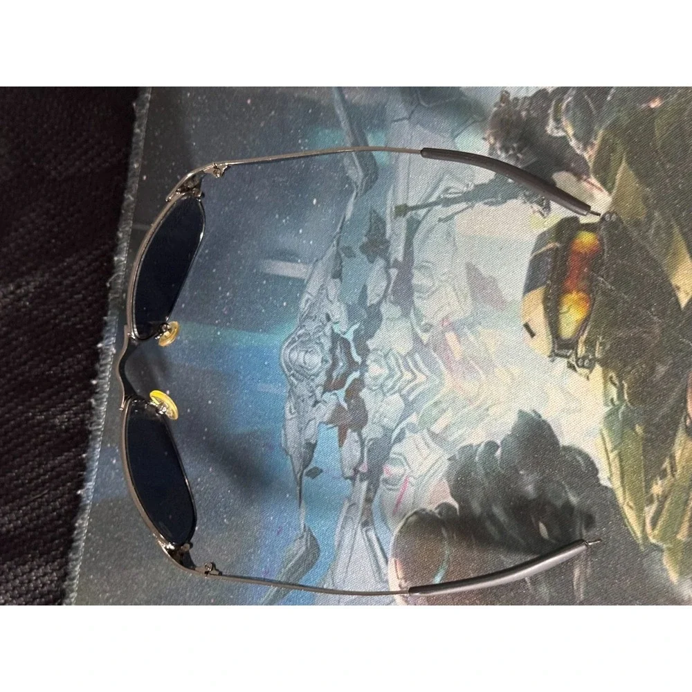 Vintage Oakley Wiretap 1.0 Men's Dark Blue Oval Lenses Sunglasses Frame Only